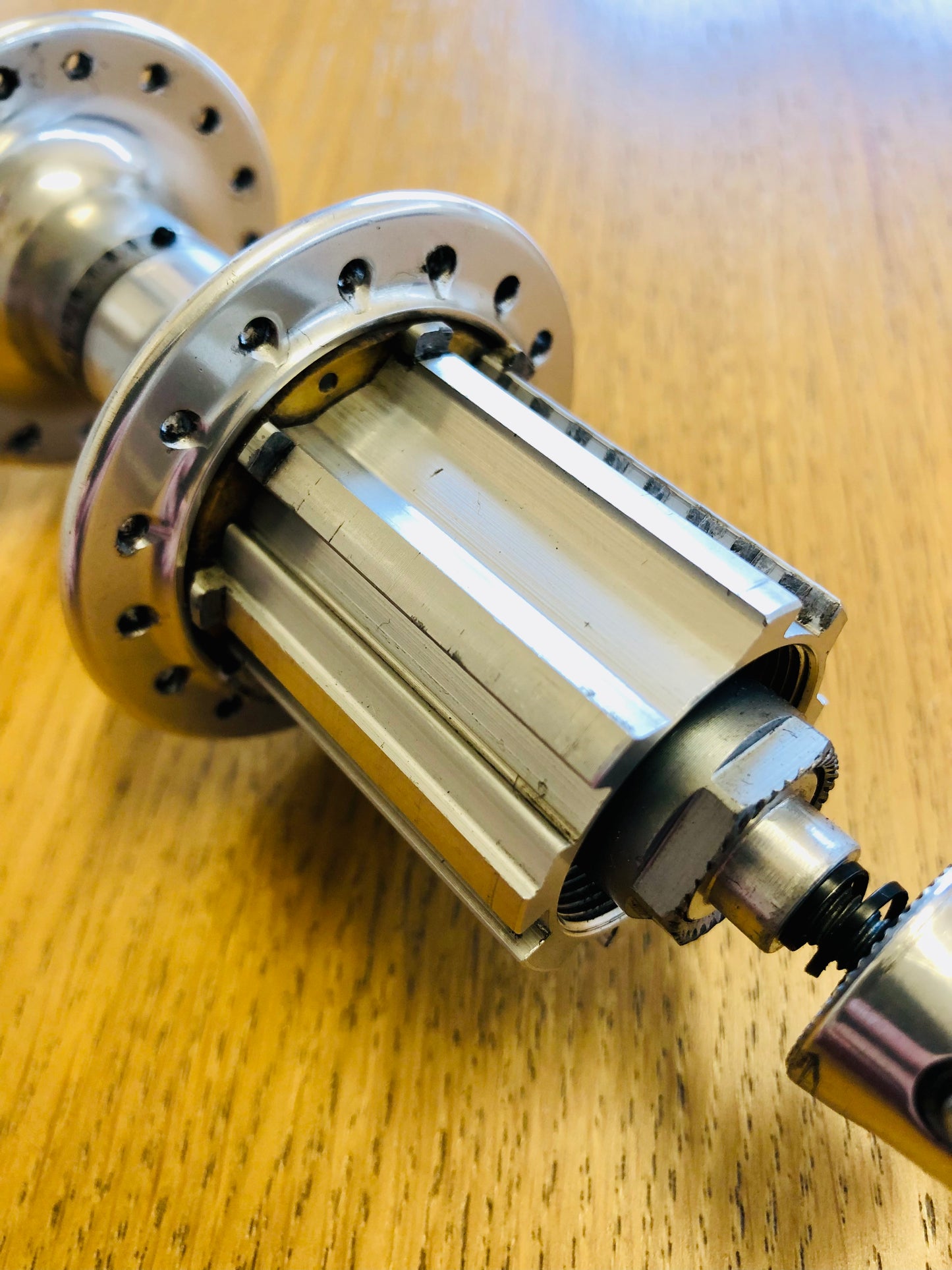 Mozzi Campagnolo Record Titanium 10s.