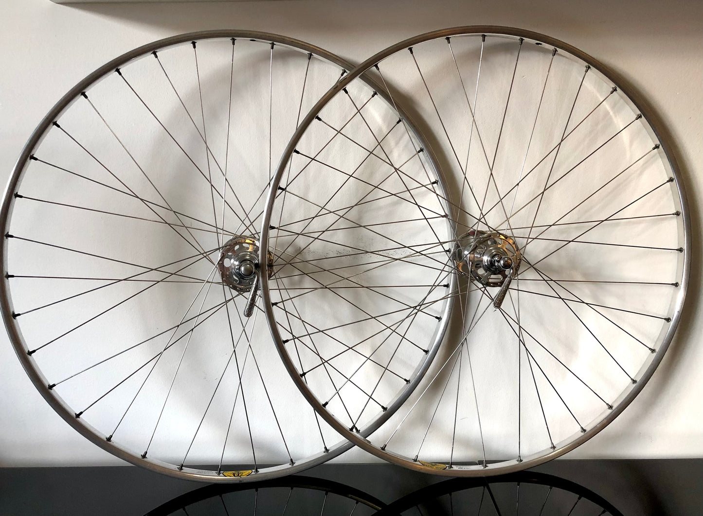 Ruote Campagnolo Record 1035, flangia alta, con cerchi Fiamme Sprint.