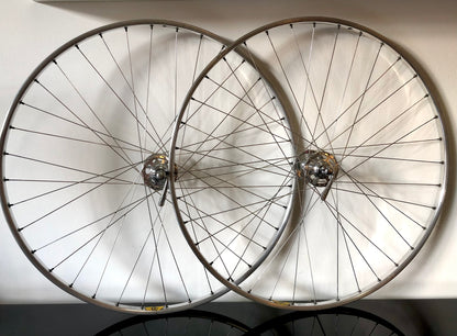 Ruote Campagnolo Record 1035, flangia alta, con cerchi Fiamme Sprint.