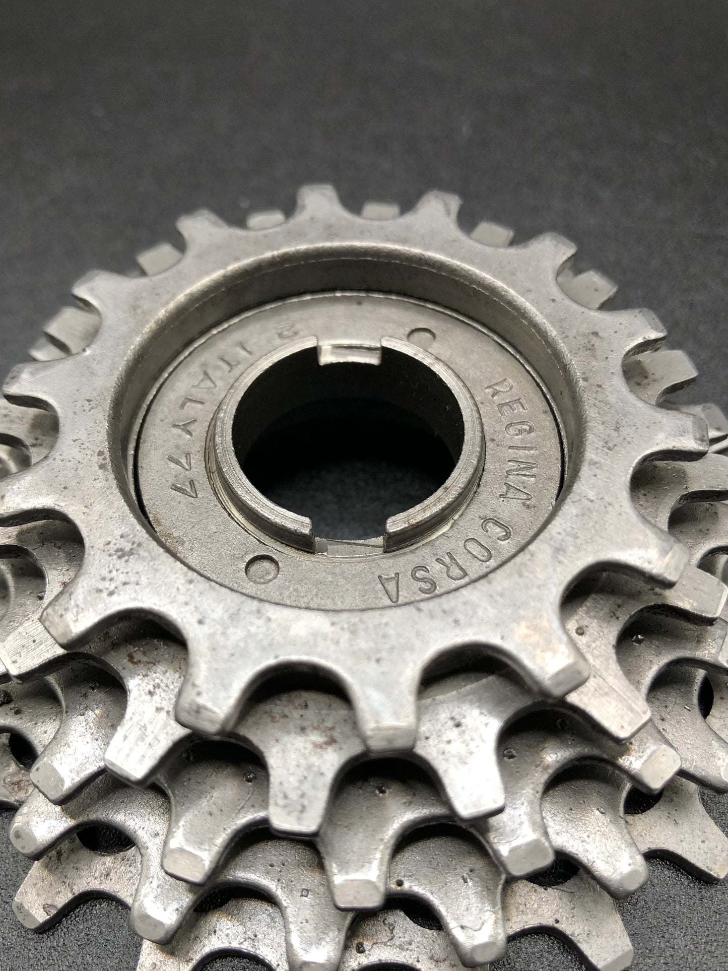 Ruota libera Regina Corsa 5v del 1977. 14-22