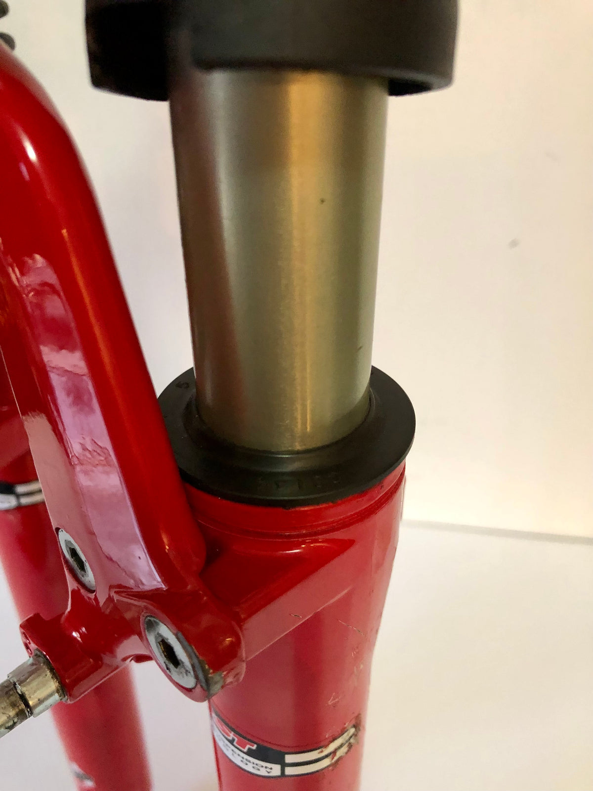 Forcella RST Mozo PRO. MTB 26" 110mm. Cannotto sterzo sostituibile.