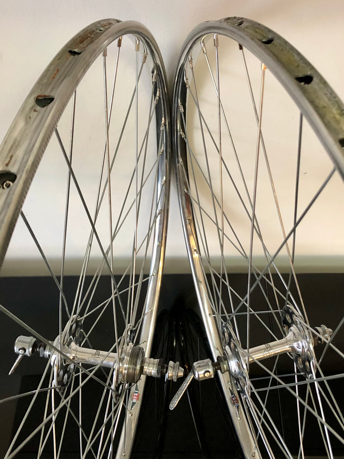 Ruote Campagnolo con mozzi Nuovo Tipo a flangia alta e cerchi Nisi. 700c tubolari.
