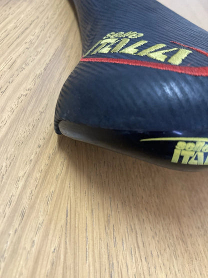 Selle Italia Turbo Matic 3, del 1999. Tomaia in pelle.