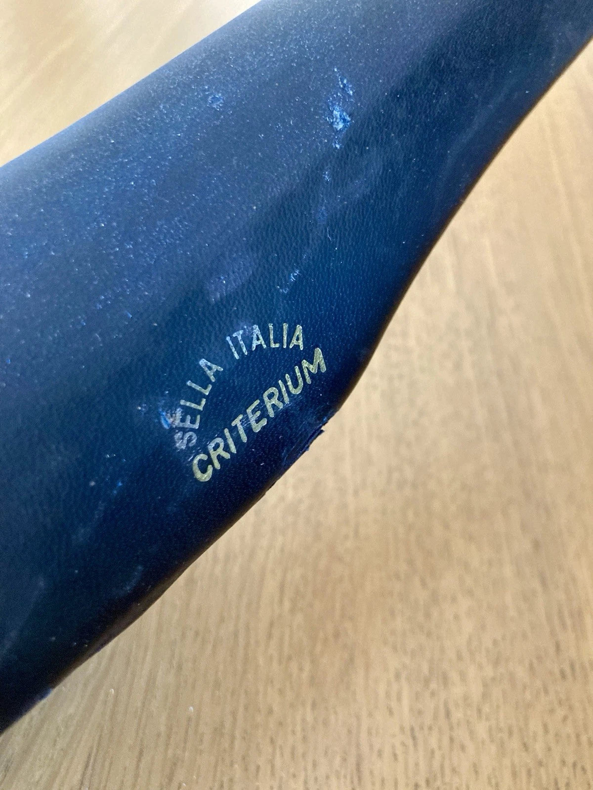Sella Italia Criterium in pelle, di inizio anni '70