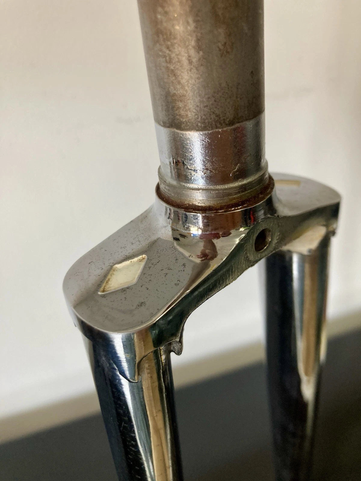 Forcella corsa Torpado in acciaio cromata. Diametro 1"