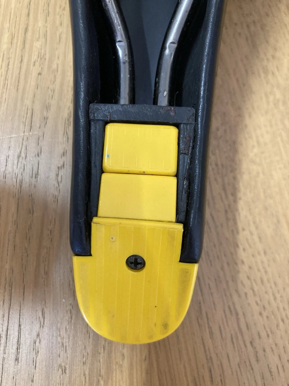Selle Italia Turbo Matic del 1990. Tomaia in pelle.