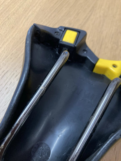 Selle Italia Turbo Matic del 1990. Tomaia in pelle.