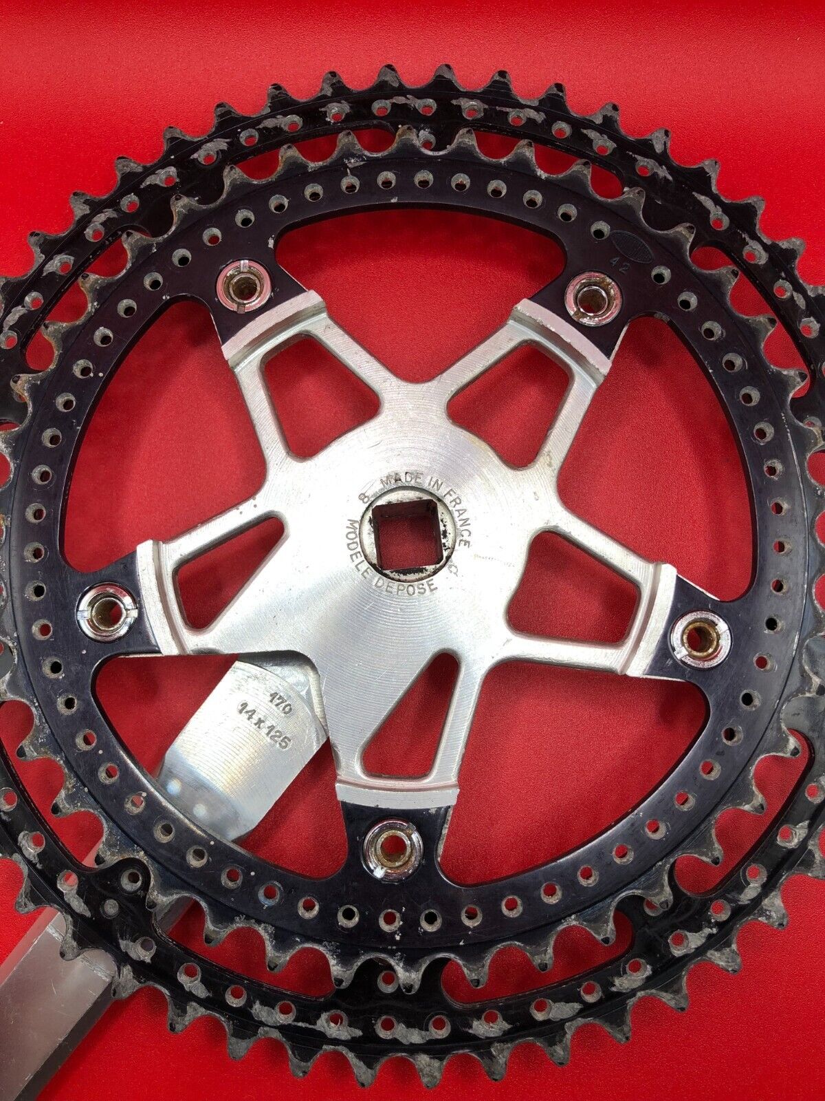 Guarnitura Stronglight 105 ter. 170mm, 52/42. Filettatura pedali francese.