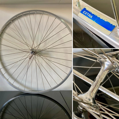 Ruota anteriore corsa, mozzo Campagnolo Record, cerchio Ambrosio 19 Extra copertoncino.