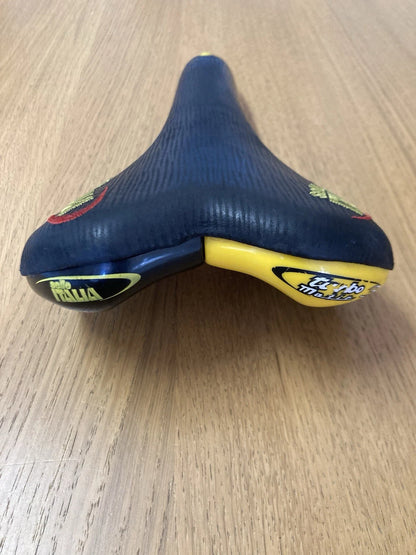 Selle Italia Turbo Matic 3, del 1999. Tomaia in pelle.
