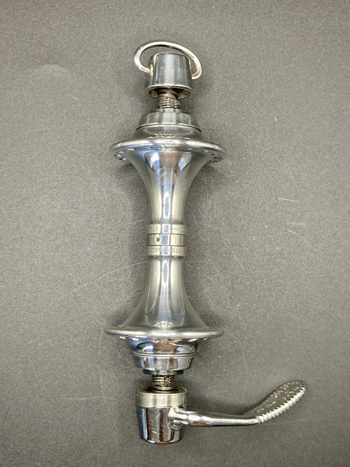 Mozzo anteriore Campagnolo Record / C-Record, 32 fori.