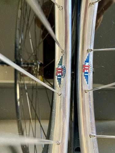 Ruote Campagnolo Record - Nisi tubolare. Mozzi a flangia alta "No Record".