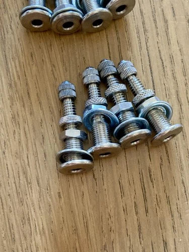 Stock di 44 valvole per camere d'aria da bicicletta